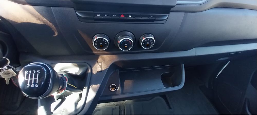 Renault master 8+1 locuri 2020 150 cp