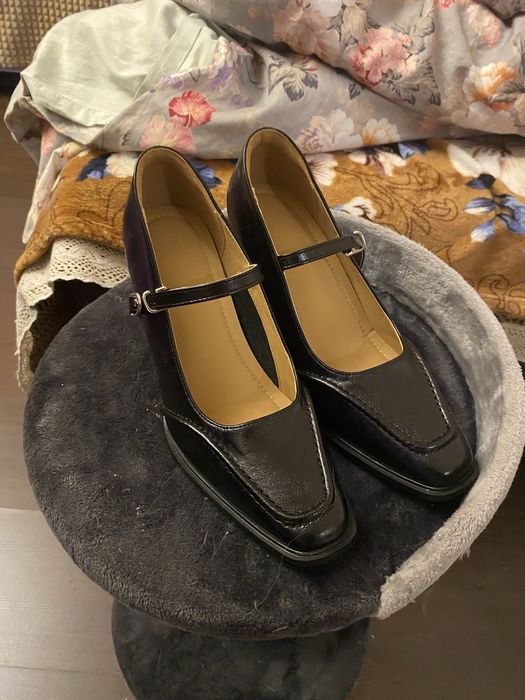 Туфли новые 37,5 - 38 размер. Продам срочно!
