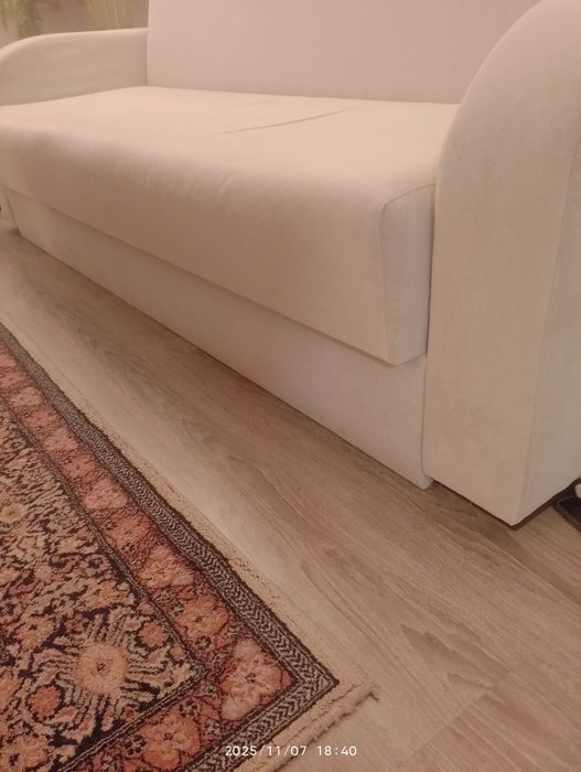 Канапе ,диван ,разтегателно и  ракла