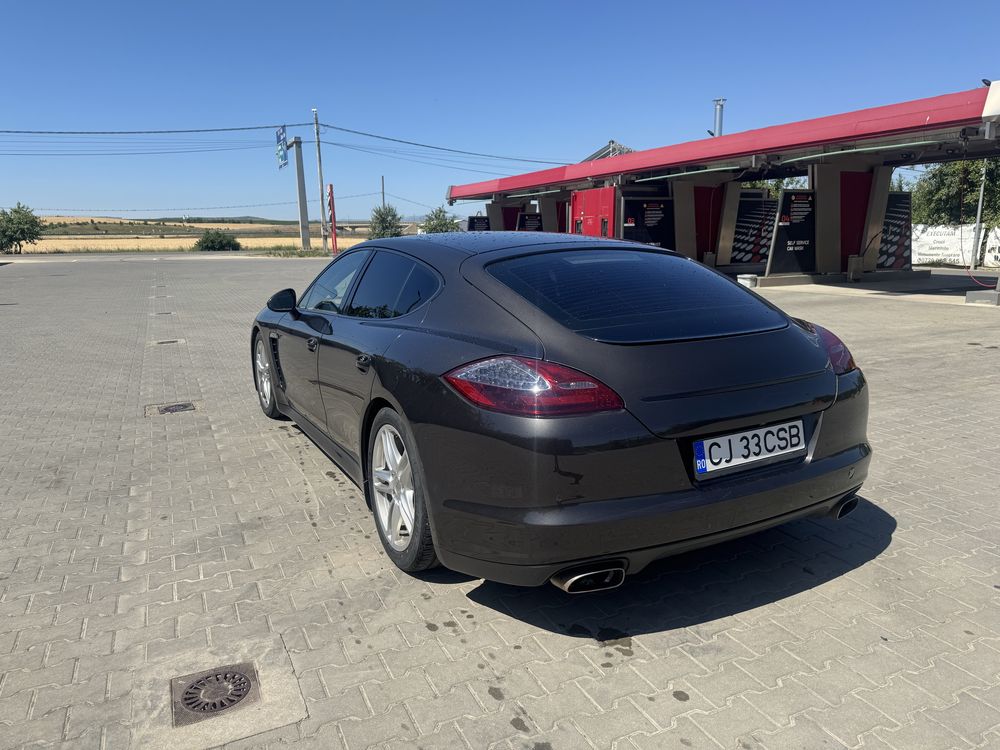 Porsche Panamera 3.0 diesel 250 CP