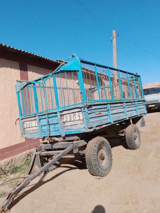 Siniy traktor arzongina