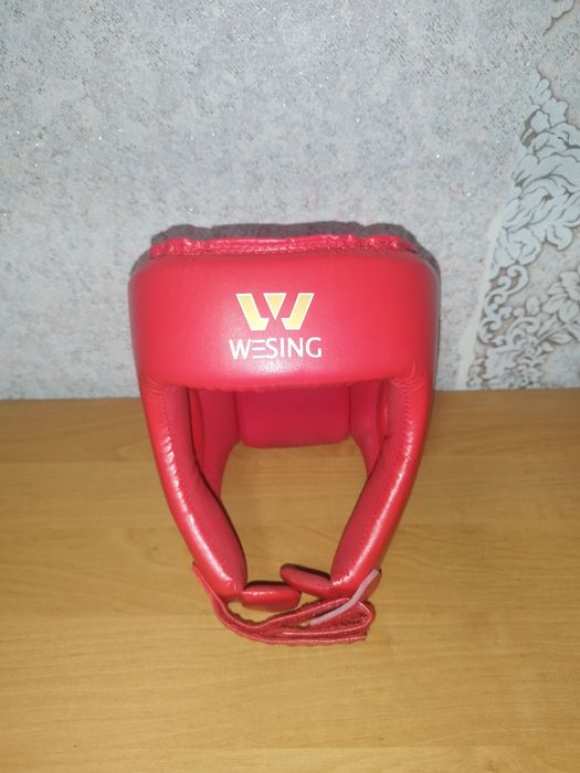 Боксёрский шлем (wesing) в отличном состоянии