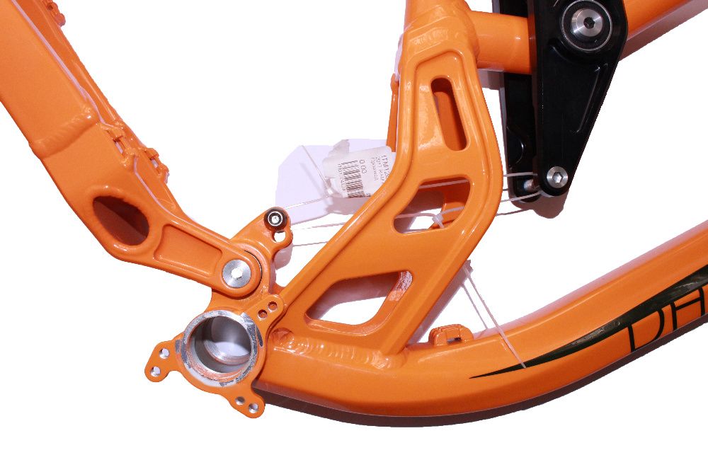 26/27.5-L/XL RAM DHX2 220 Alloy Frame / Алуминиева Рамка DH