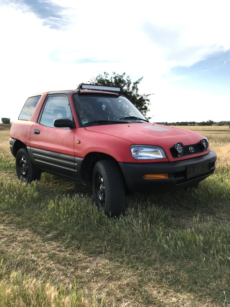 Toyota RAV4 2.0 benzina