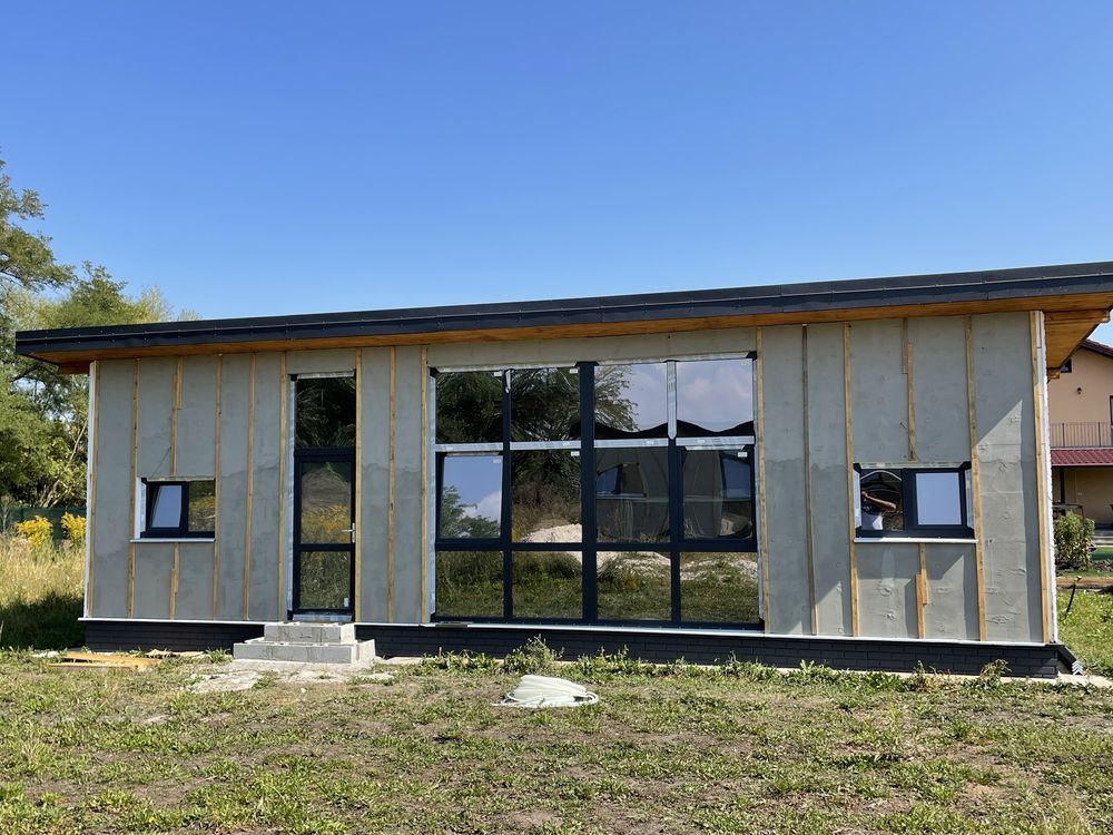 Case modulare pe structura metalica