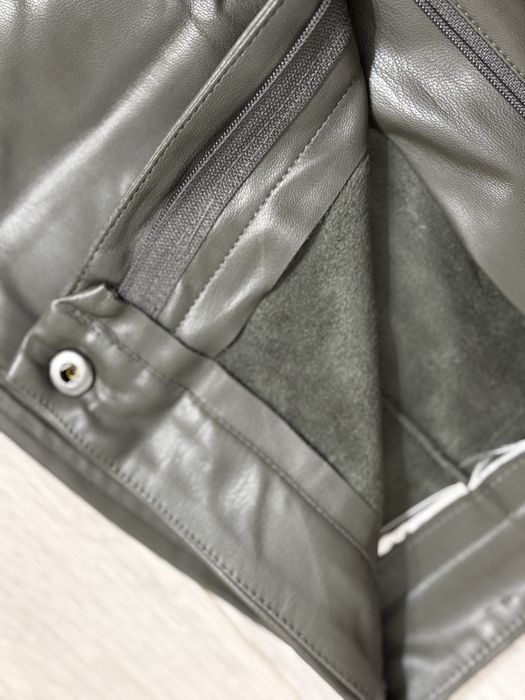 Pantaloni de piele Zara mar S