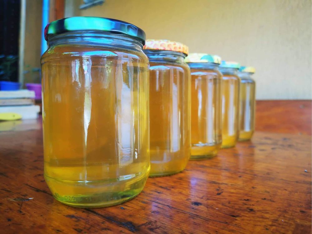 100% Чист натурален пчелен мед