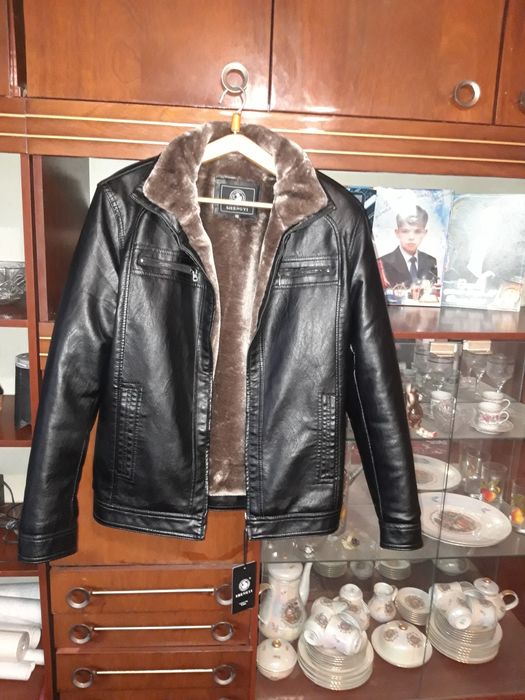 Продам куртки п-во Китай