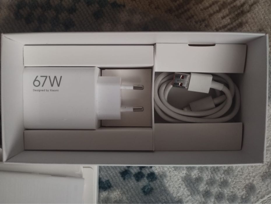 Продам телефон Redmi note 12 pro в хорошем состоянии