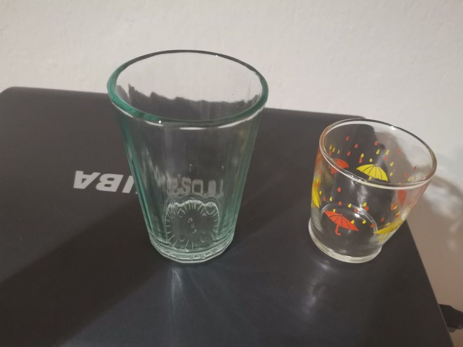 Стъклени чаши за вода