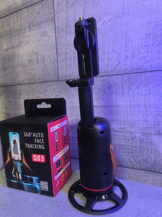 360° Автоматична Стойка за Телефон с Проследяване на Лице