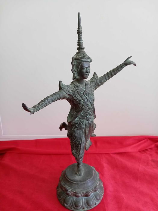 Бронзова Скулптура АПСАРА ,Кхмерска Камбоджа 19 Век