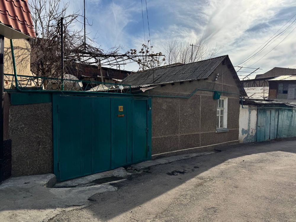 Яккасарайский раен продаеться дом 1,5сотки СРОЧНО ориентир улица Мирос