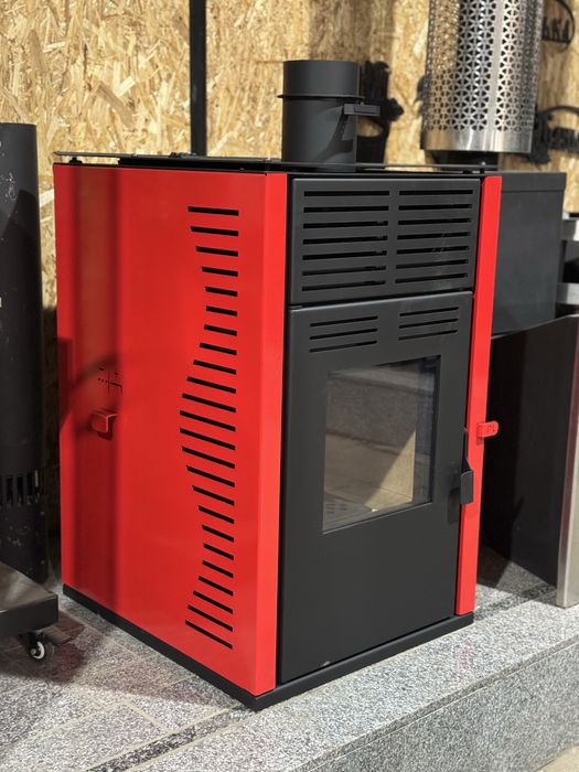Печь пелетная Pro-820 для обогрева,отопление,обогрев,камин,утин,котёл