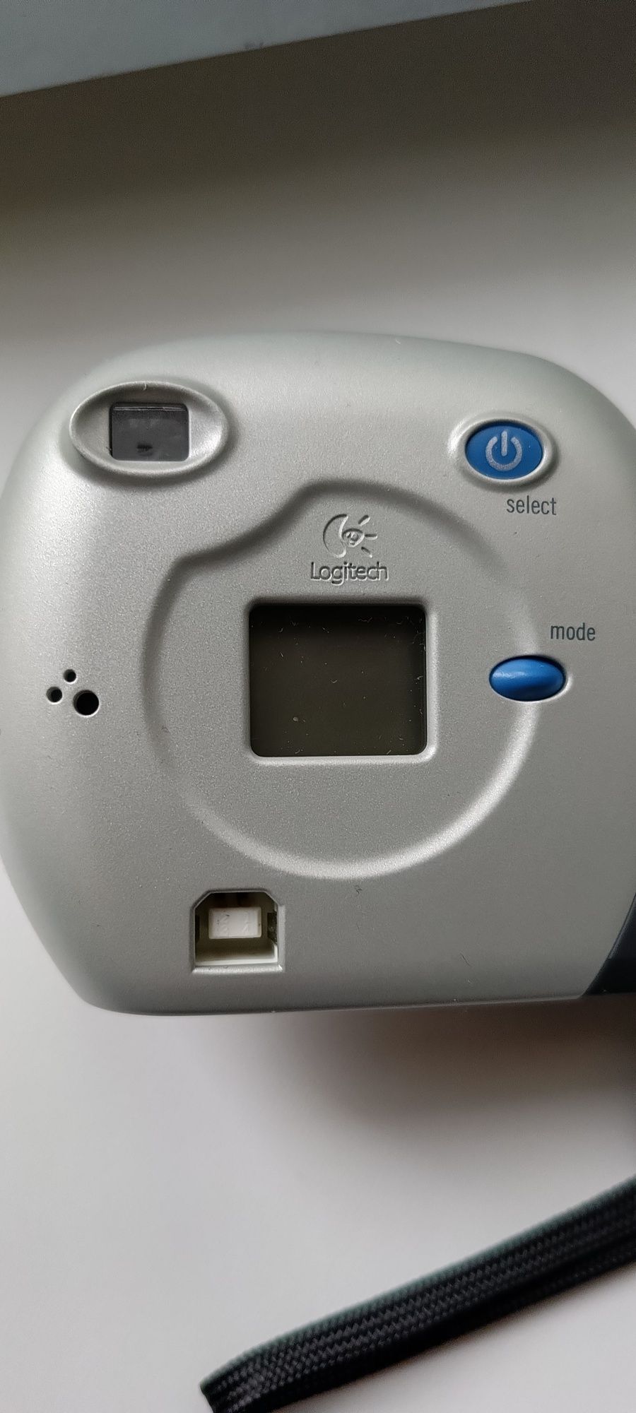 Vând cameră foto digitală Logitech