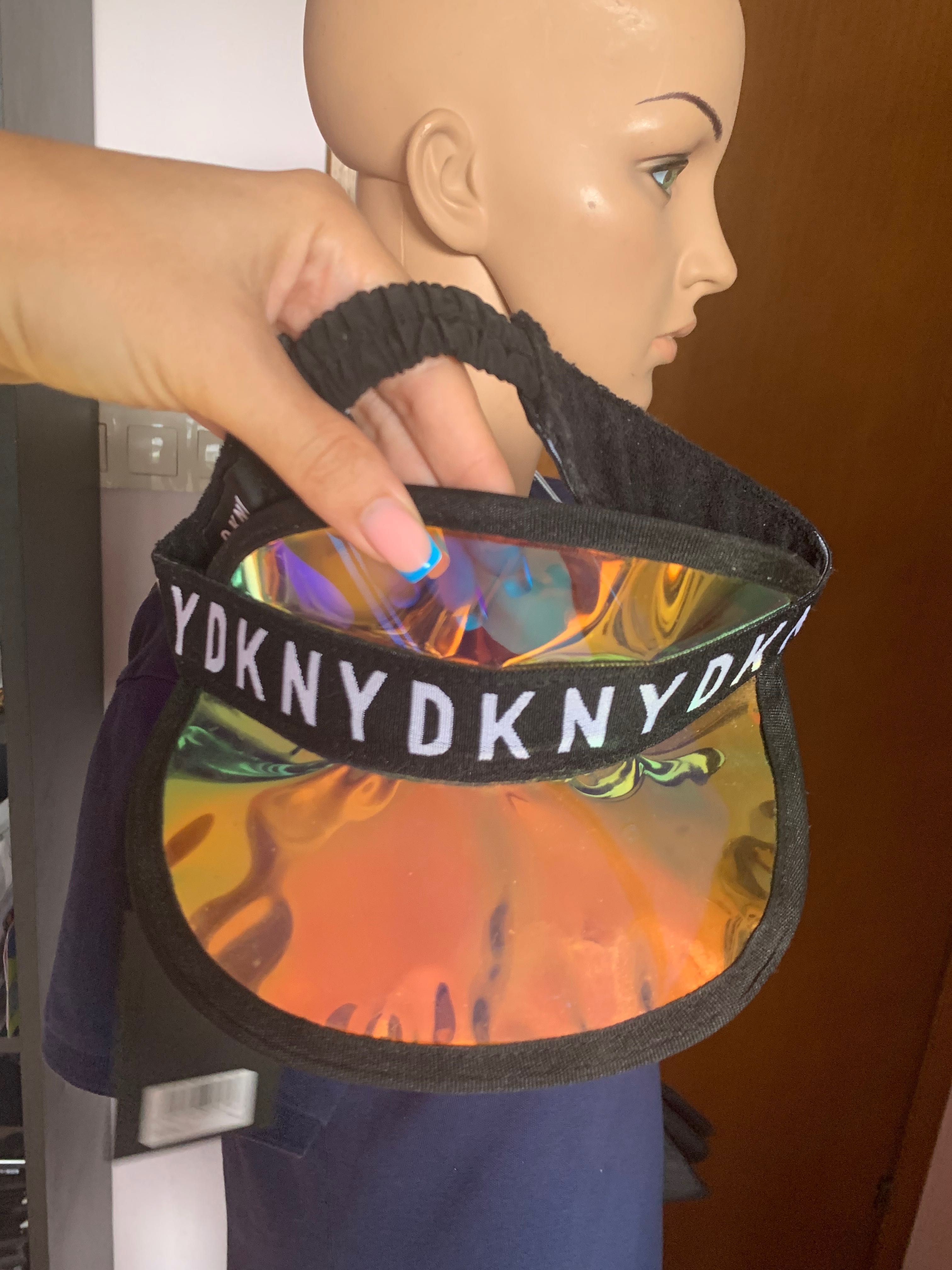 Дамска козирка Dkny, нова с етикет