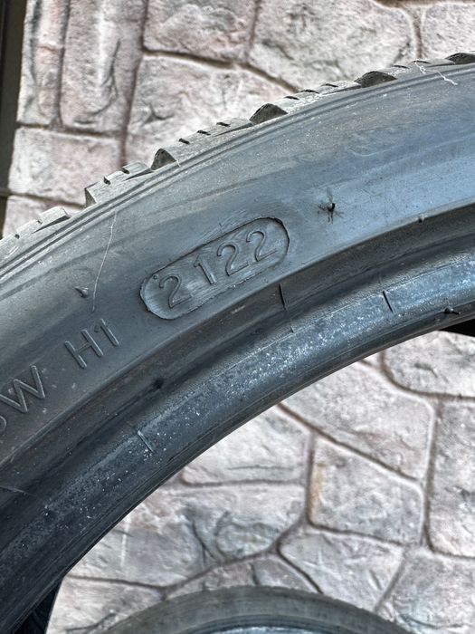 Зимни гуми размер 245/35/19 - Hankook W330 Winter iCept Evo 3