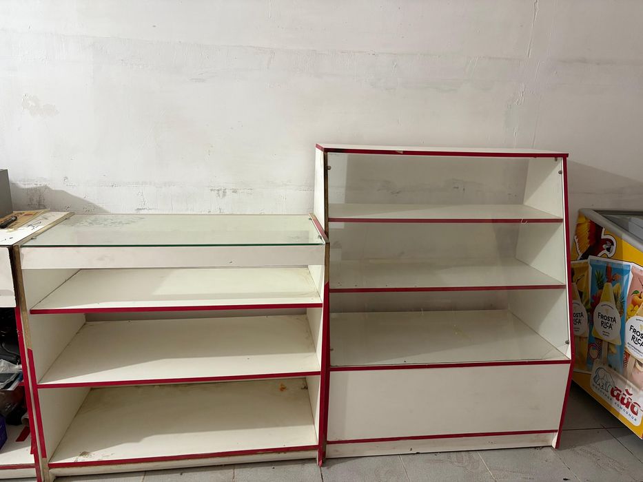 Продается стенды для магазина