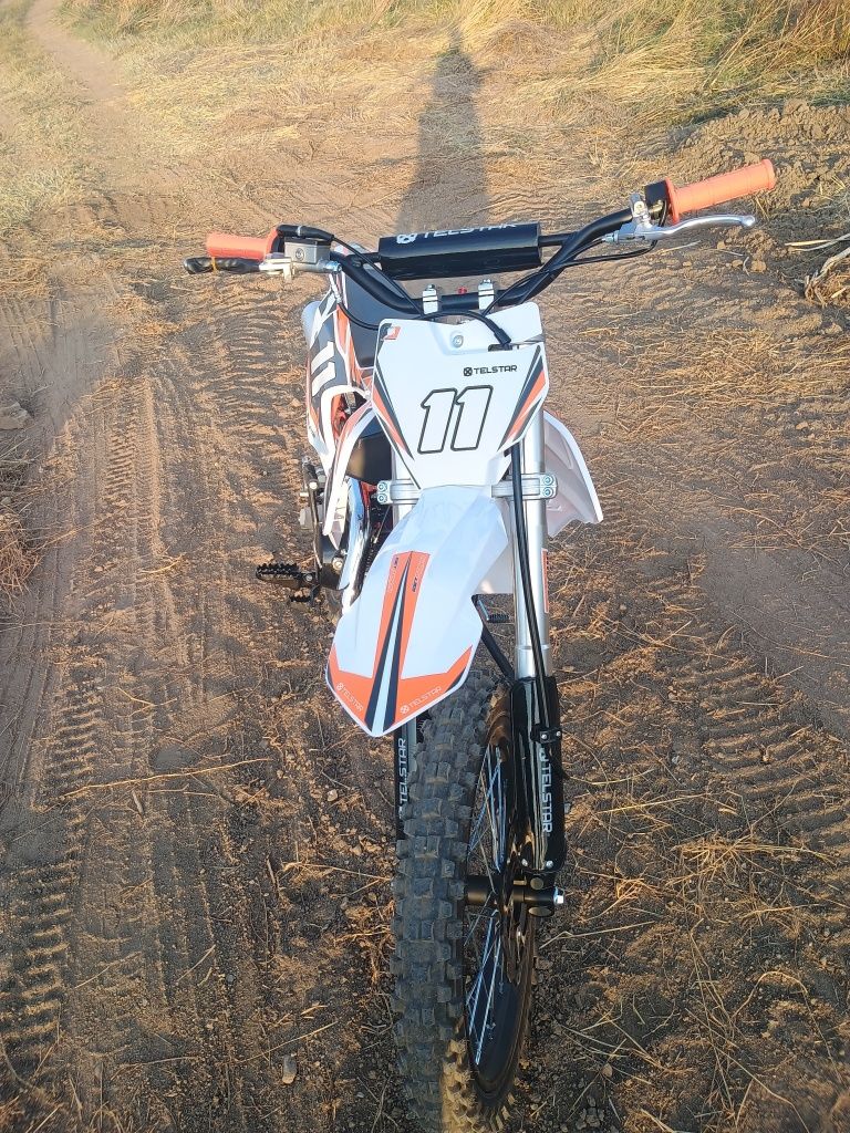 Продавам кросов мотор Telstar 125