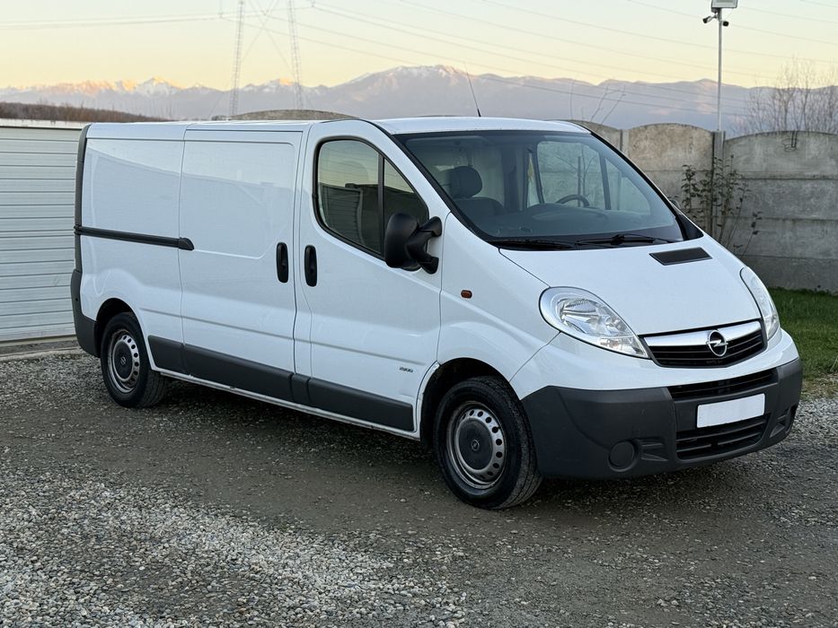 Opel Vivaro 2014 - Lung - 2.0 CDTI - Euro 5 - A/C - USI - Laterale