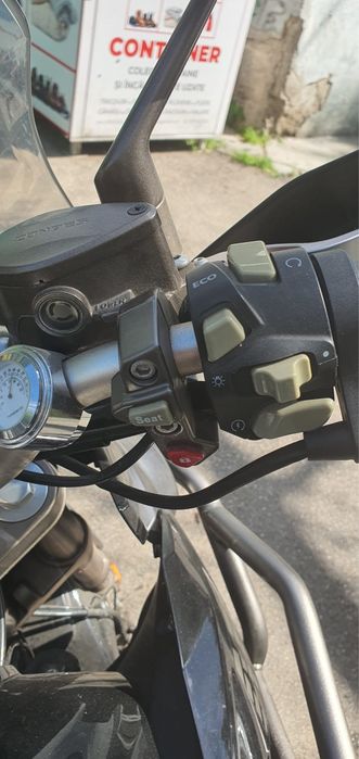 Vand/Schimb Moto Zontes 310