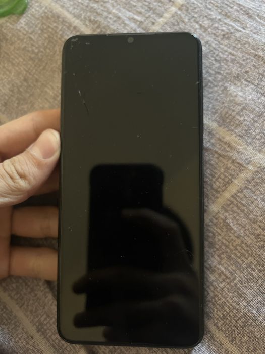 infinix hot 30 i. 128/8+8 srochna sotiladi bugun olganga 350 ming