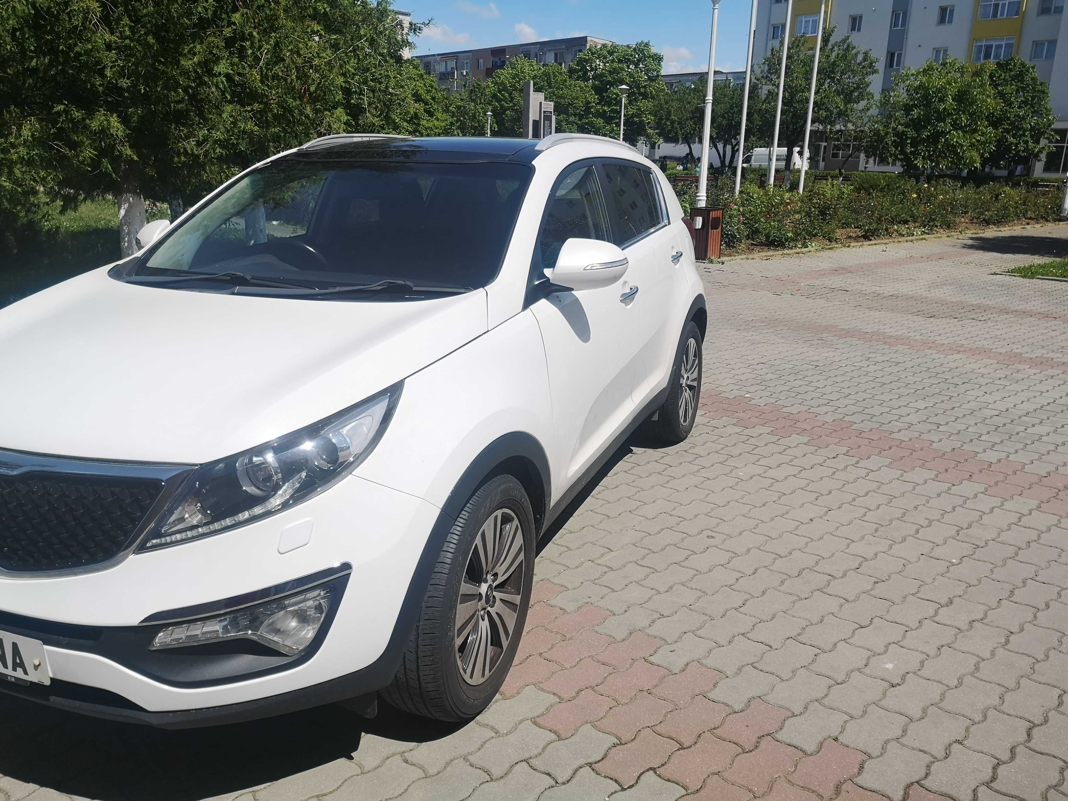 Vând Kia sportage 3