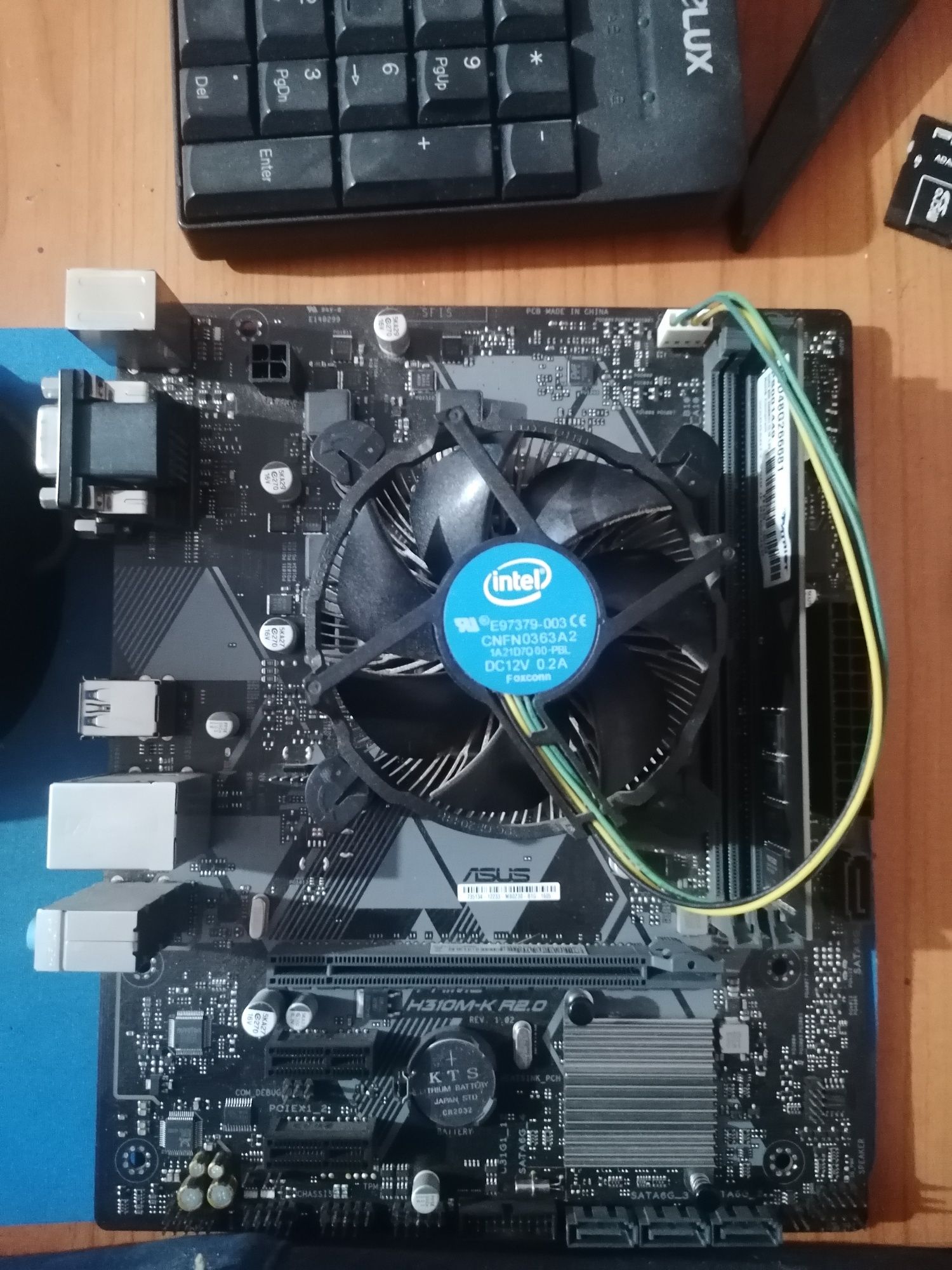 Set placa de baza (core i3, 8gb ram)