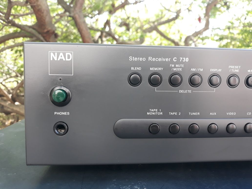 Reciver audio NAD C730