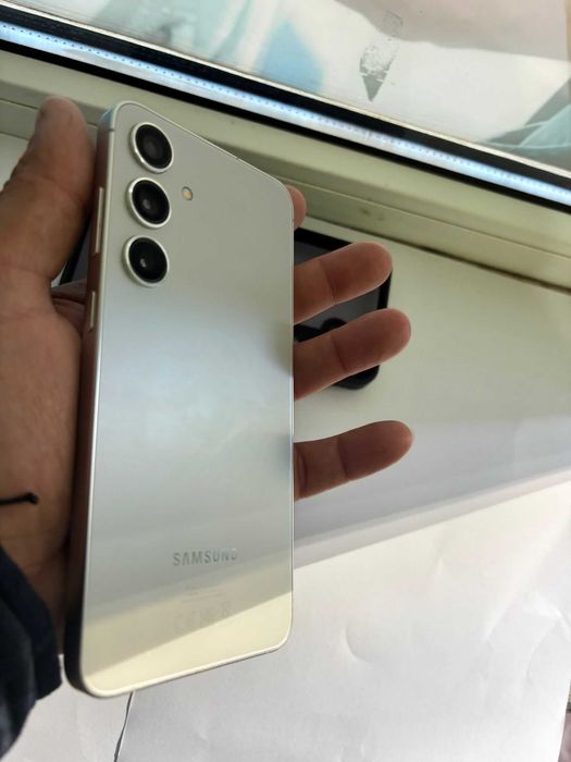 Samsung Galaxy S24+