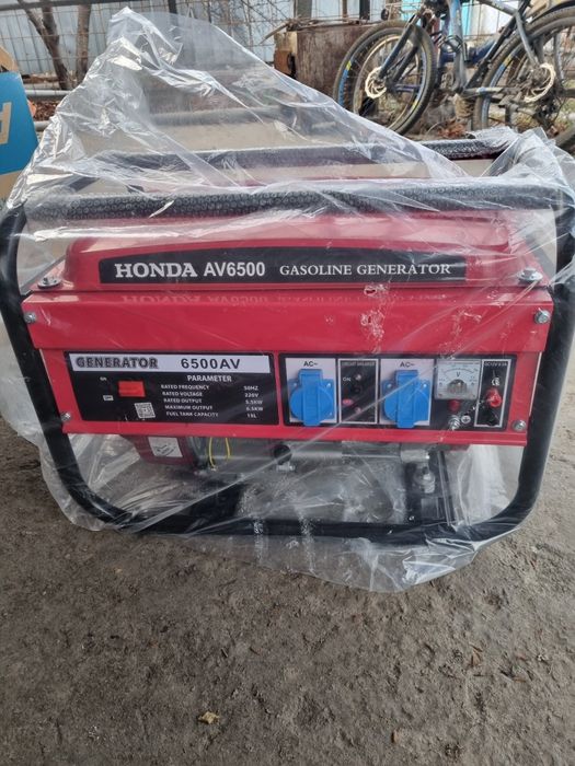 Генератор Honda AV6500 бензиновый