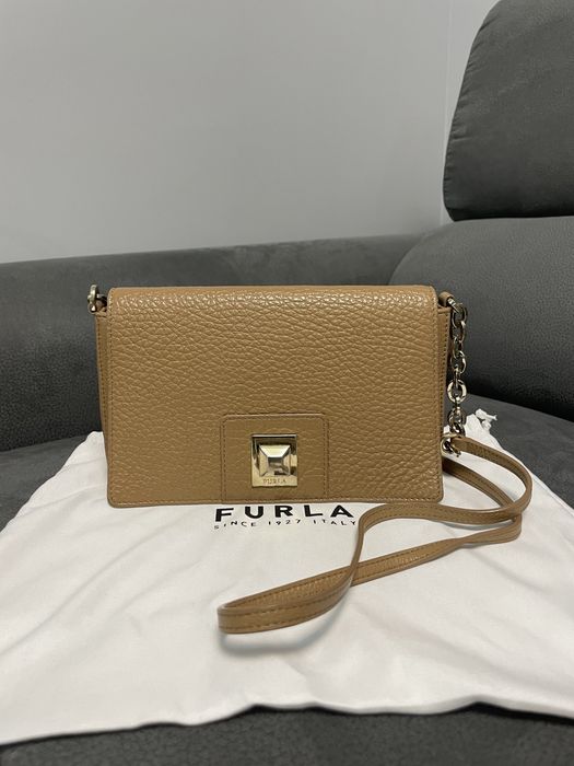 Furla Joann кафява чанта