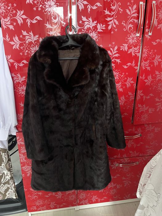 Продам шубу не натуральный