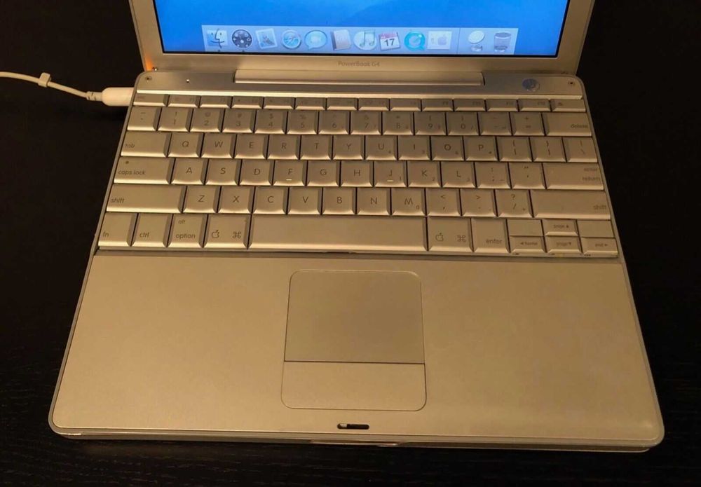 Laptop colectie Apple 12" PowerBook G4 A1104 2005 functional instalat