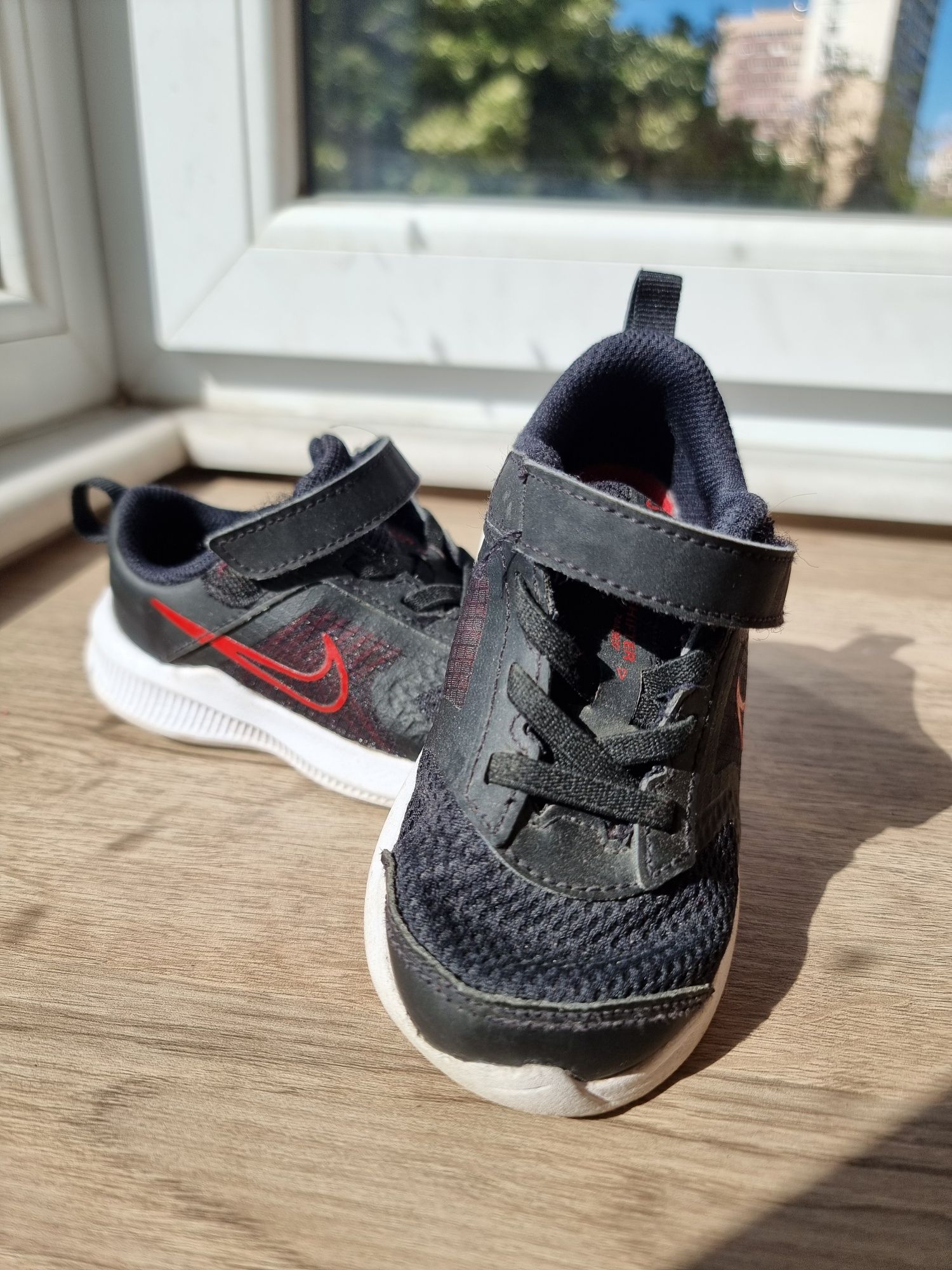 Nike момче, номер 25,26 и 23