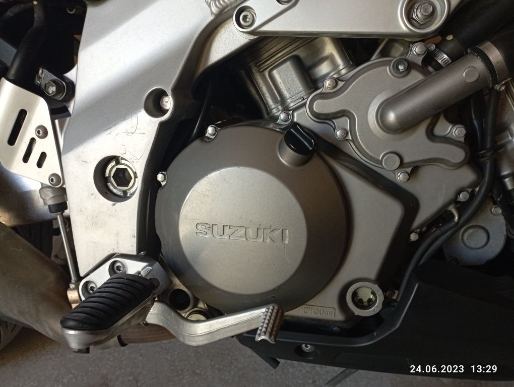 Suzuki V-strom 1000