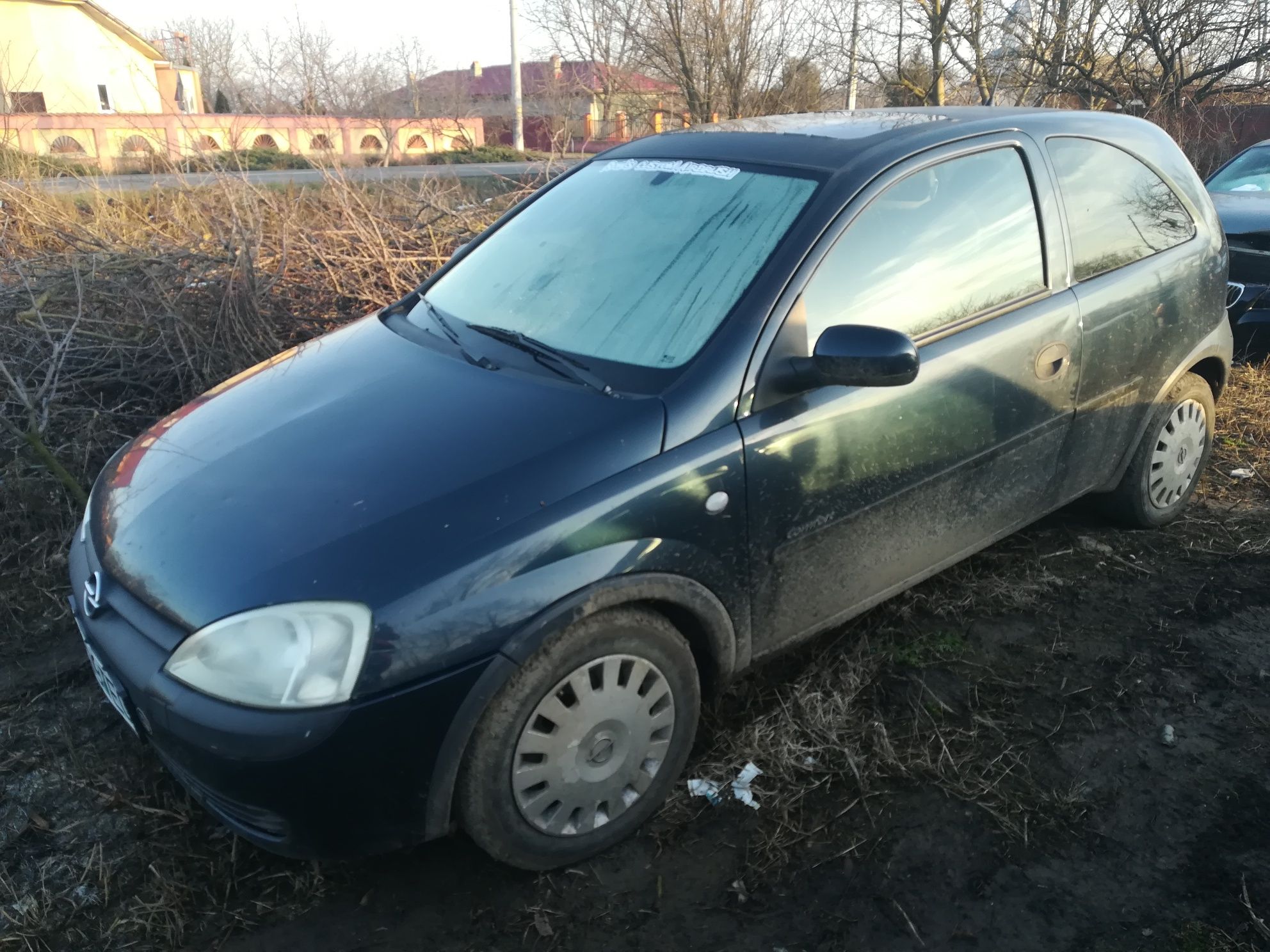 Dezmembrez Opel corsa 1.2 benzina