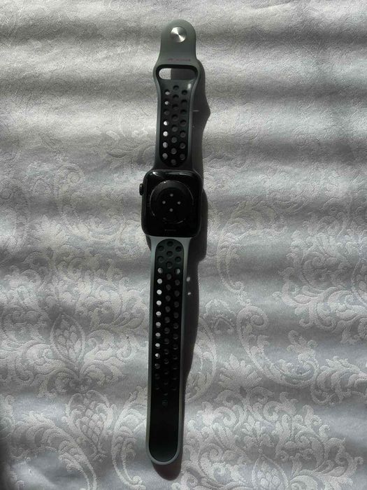 Часовник Apple watch 6