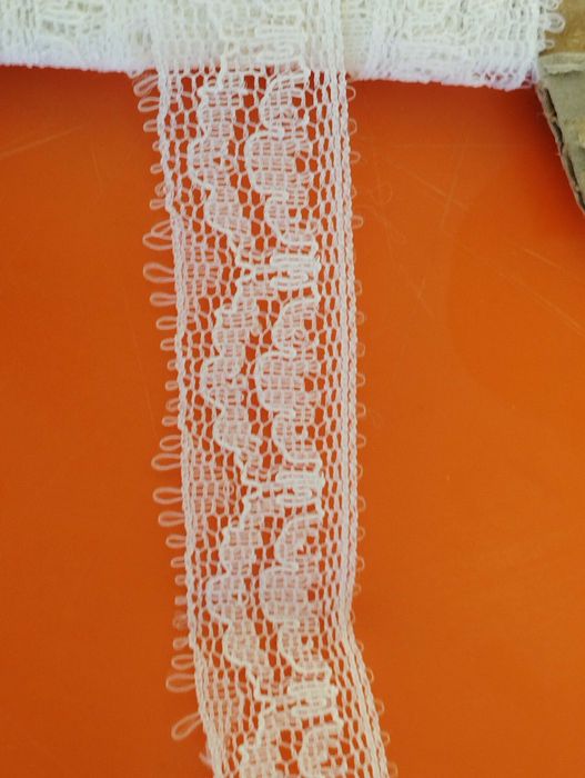 Памучни дантели по 1 лв за 1 метър