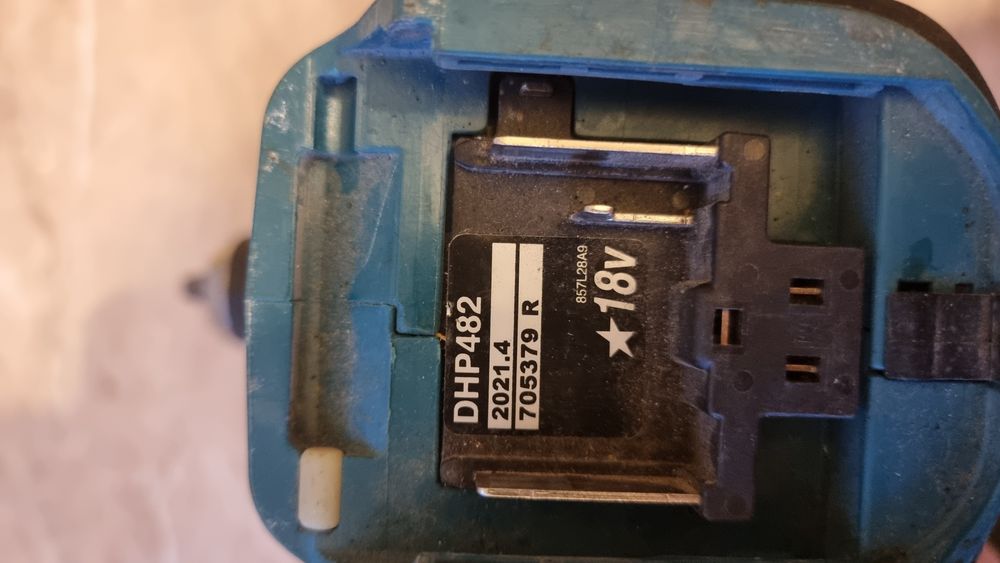 Unelte și scule de firma instalații Makita