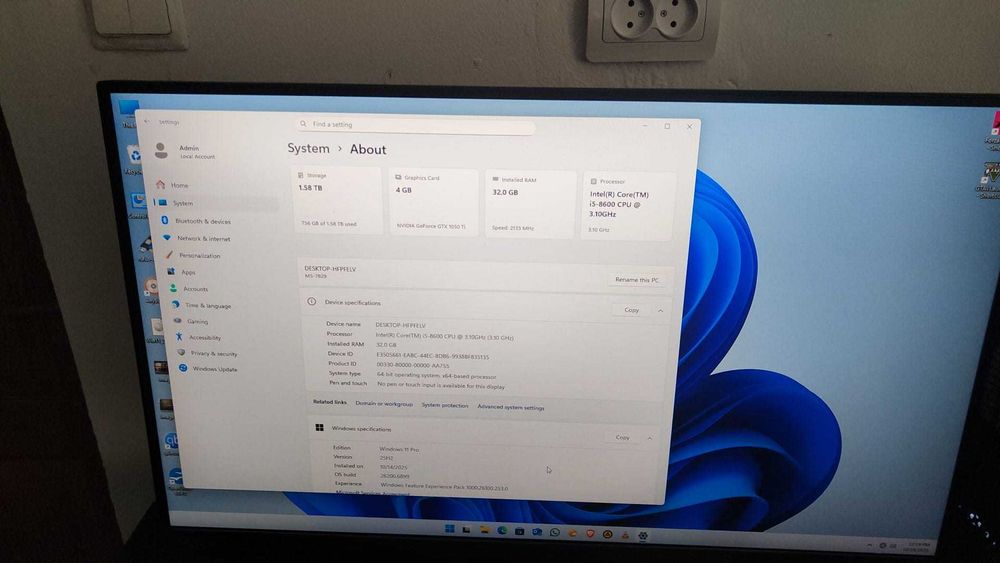 Calculator  Monitor 27Intel i5 Msi,32 GB RAM RGB, Video Msi 4GB cu TPM