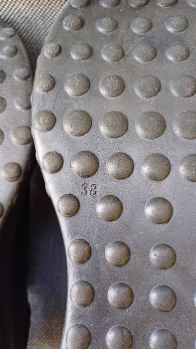 ALEXANDER MCQUEEN oversized sneakers, cumparati din Dubai|TheDubaiMall