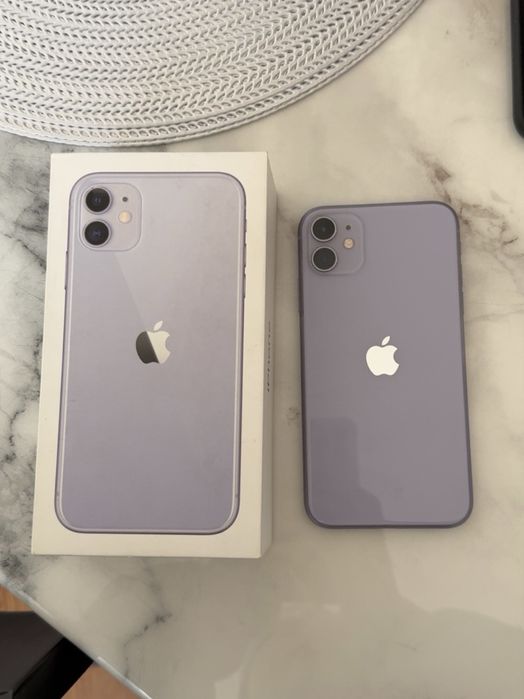 Телефон iPhone 11