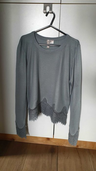 Bluza H&M cu broderie M