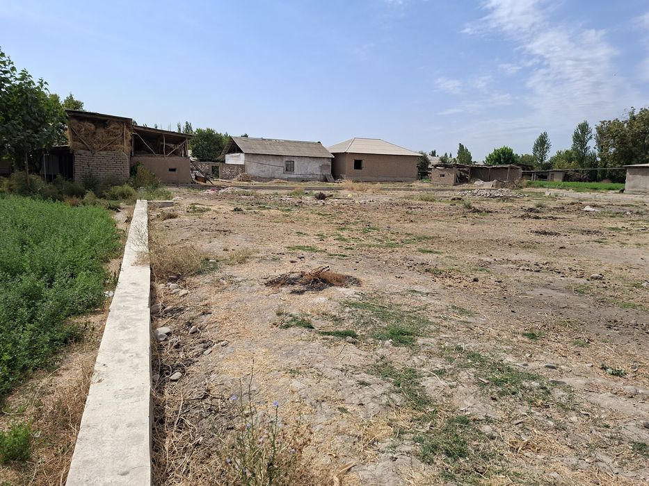 Ер сотилади 16 сотик, Нуравшон шахар,  нархи бир сотики