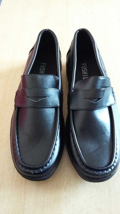 Pantofi barbati de culoare neagra