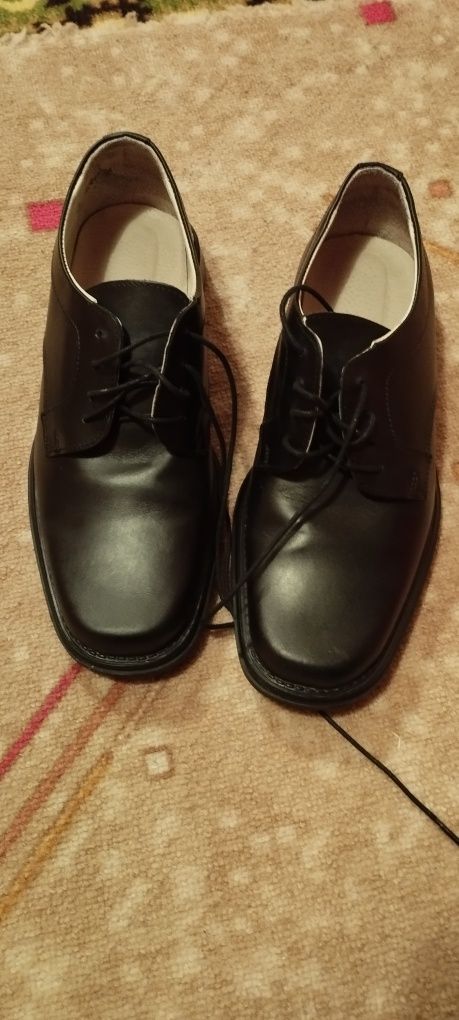 Pantofi bărbați  mărimea 40