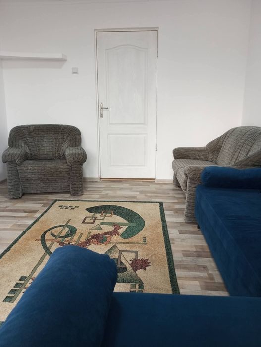 Apartament cu două camere  de închiriat