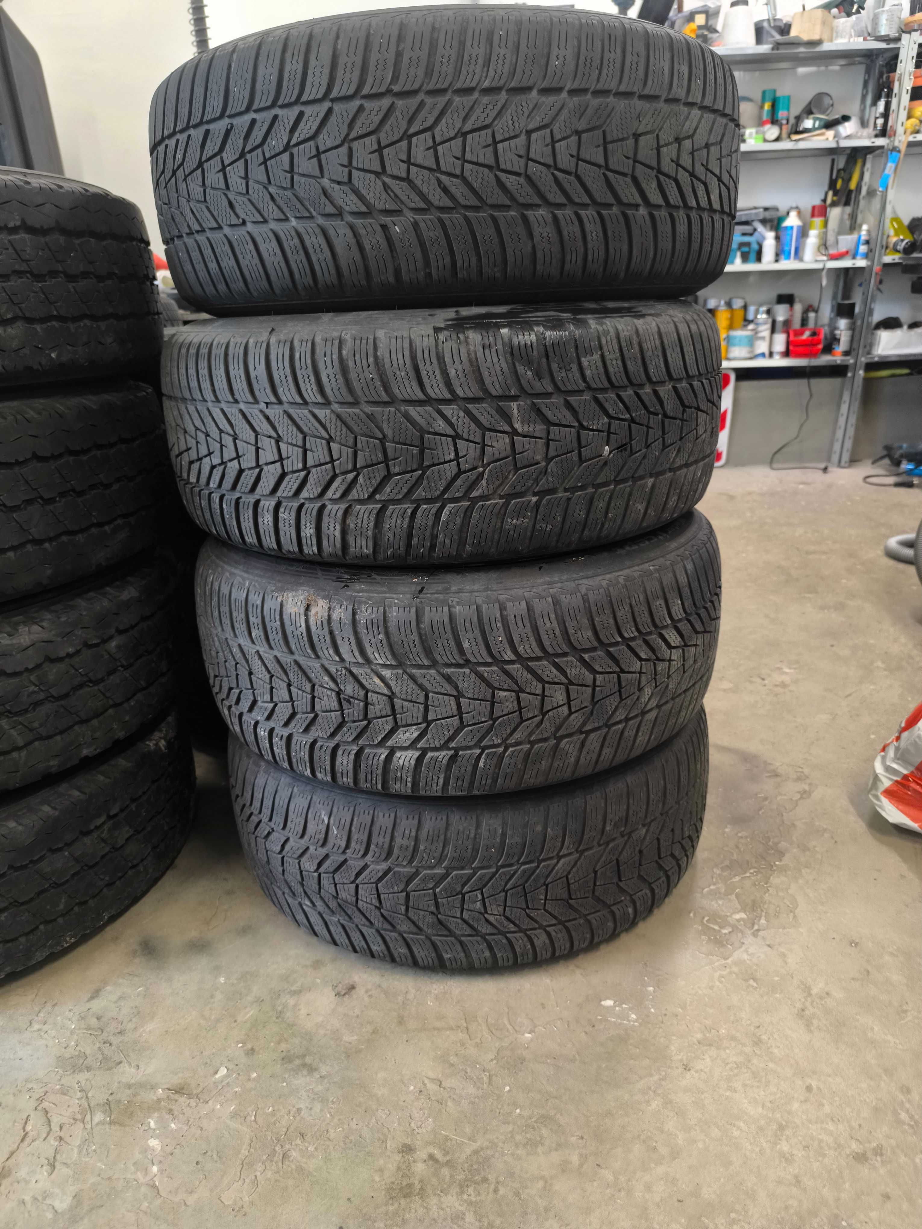 Алуминиеви джанти за BMW X3 със зимни гуми Hankook 235/55/17