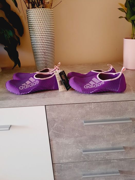 Încălțăminte  Adidas nr 34 și 33